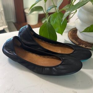 Tieks Black Ballet Flats with Foldable Design
